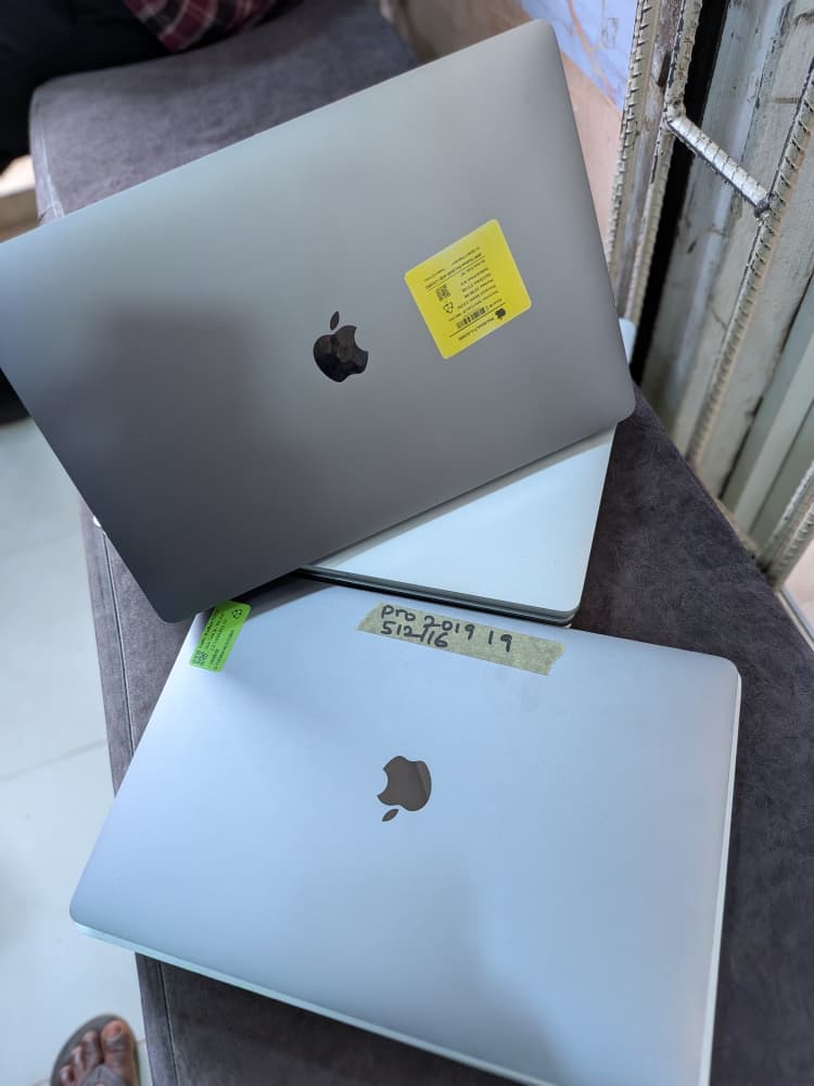 Apple MacBook Pro 2019 — photo 2
