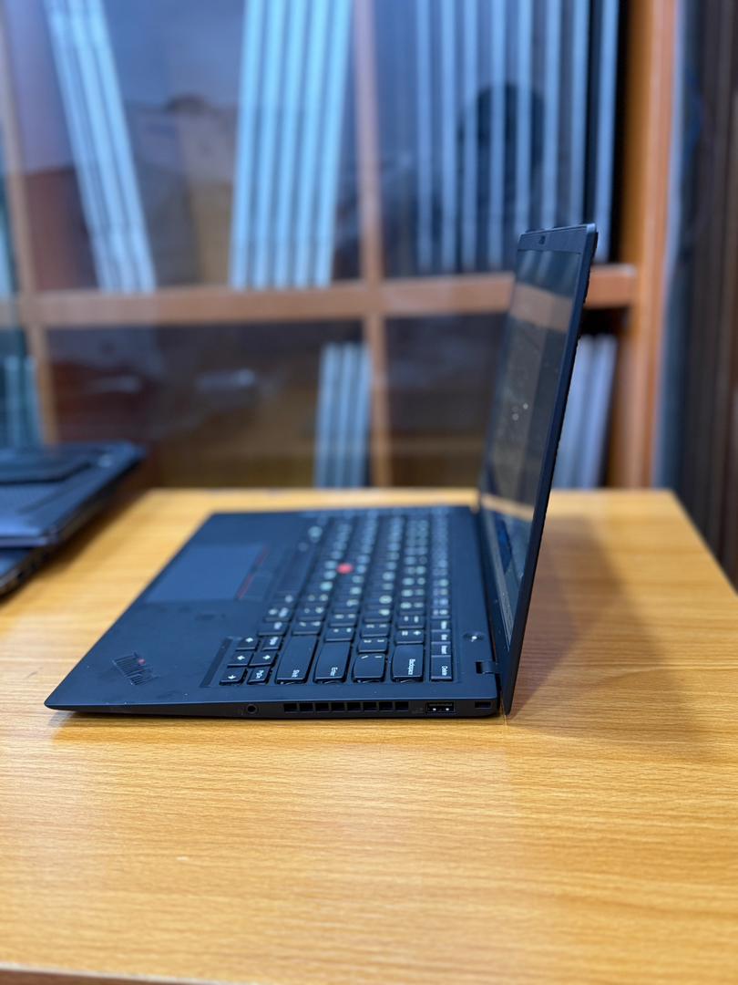 Lenovo X1 Carbon 20KH002RUS — photo 5