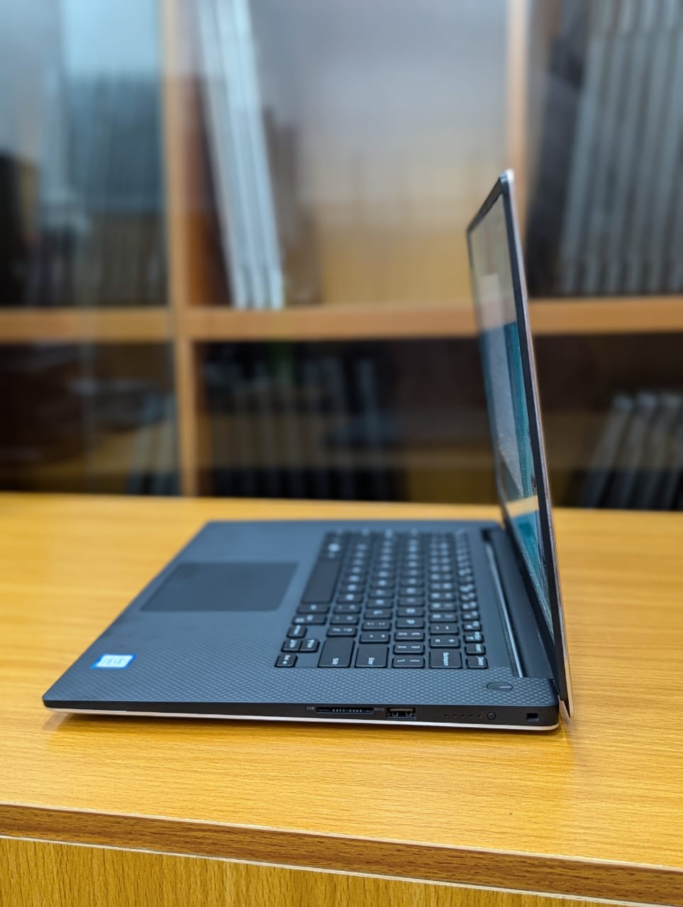 Dell Precision 5530 — photo 3