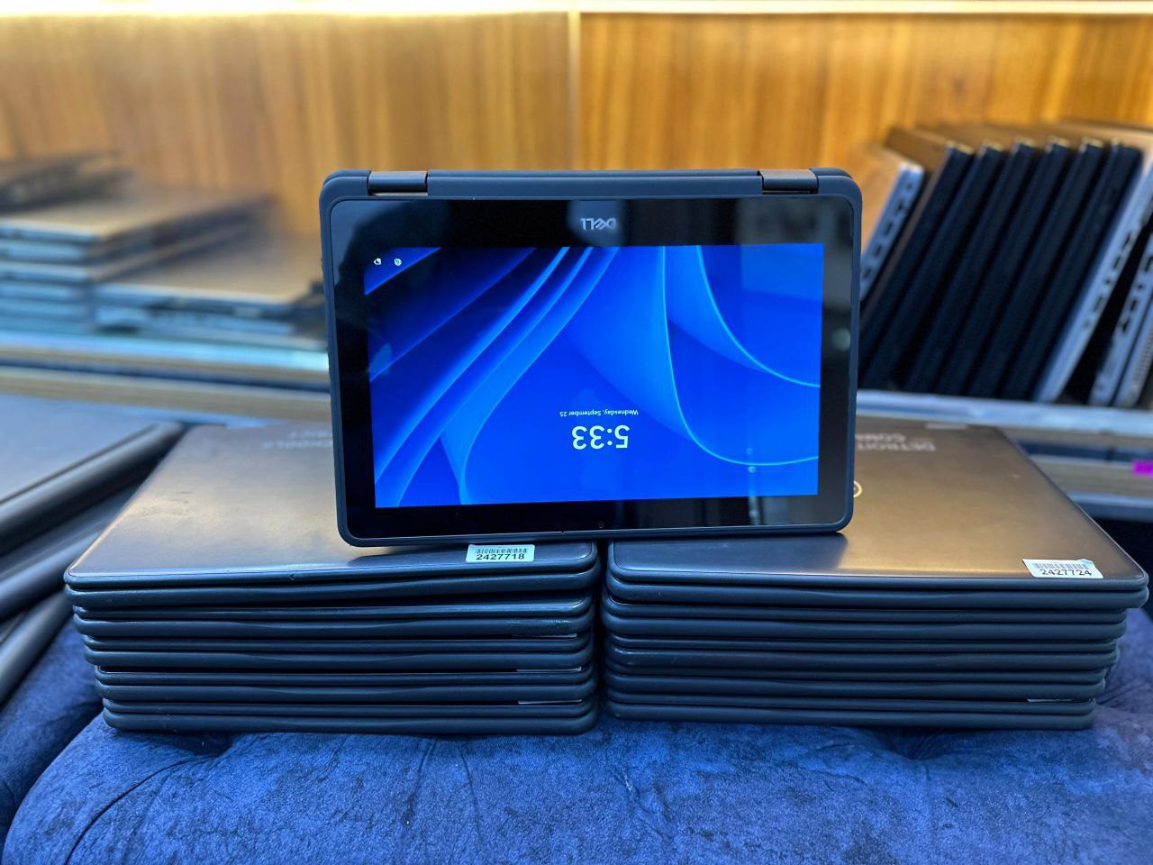 Dell latitude 3190 2in1 X360 — photo 3