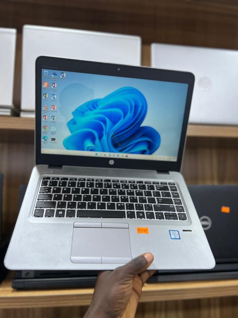 HP Elitebook 840 G3 Touchscreen — photo 1