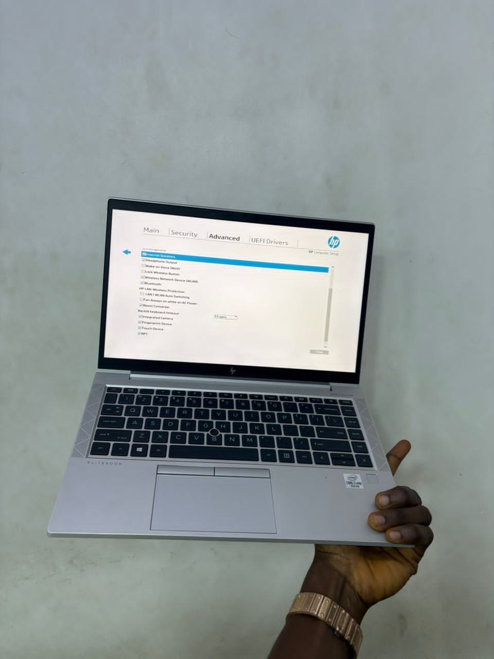 HP Elitebook 845 G8