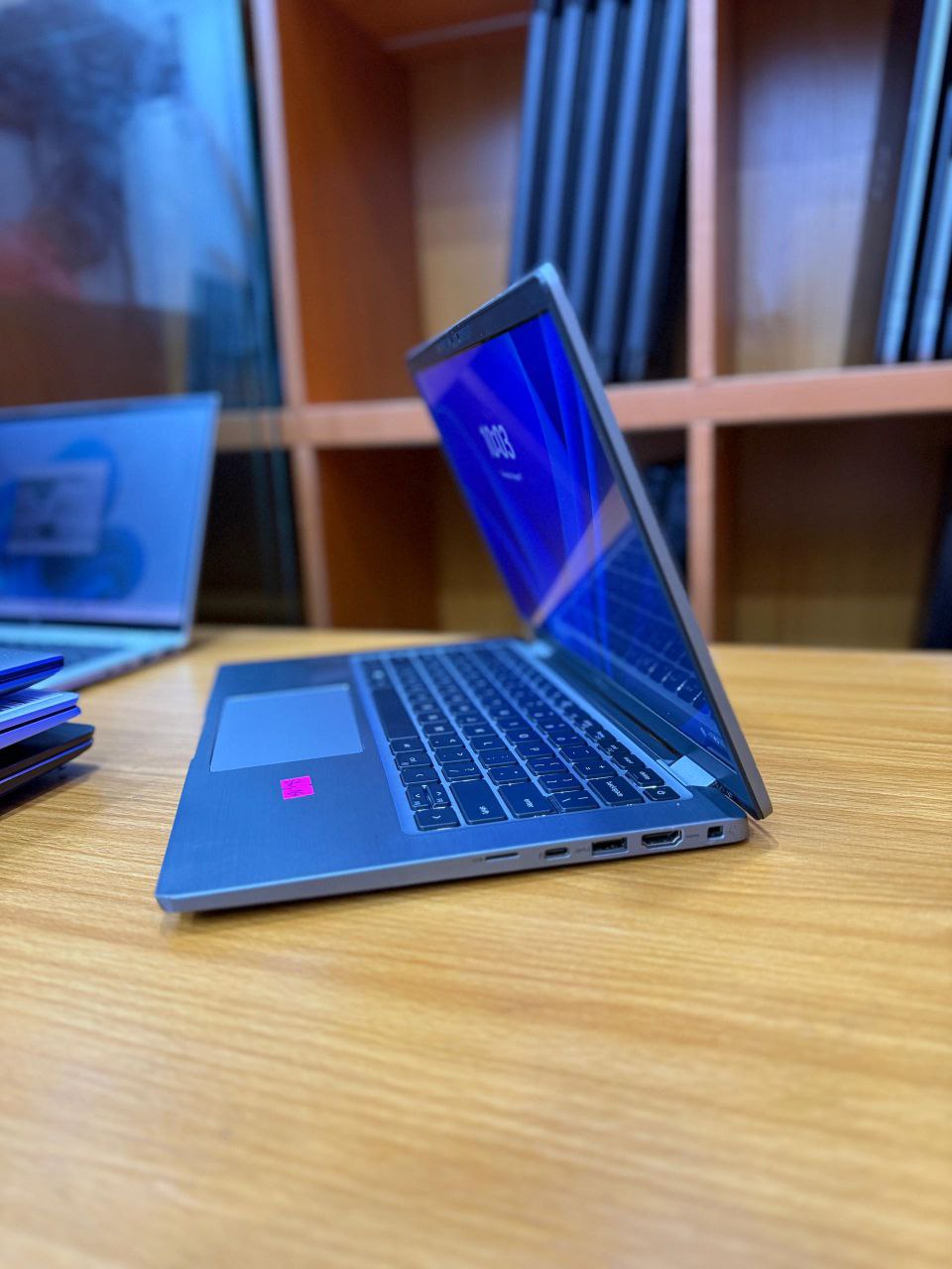 Dell Latitude 7420 Steel Silver — photo 2
