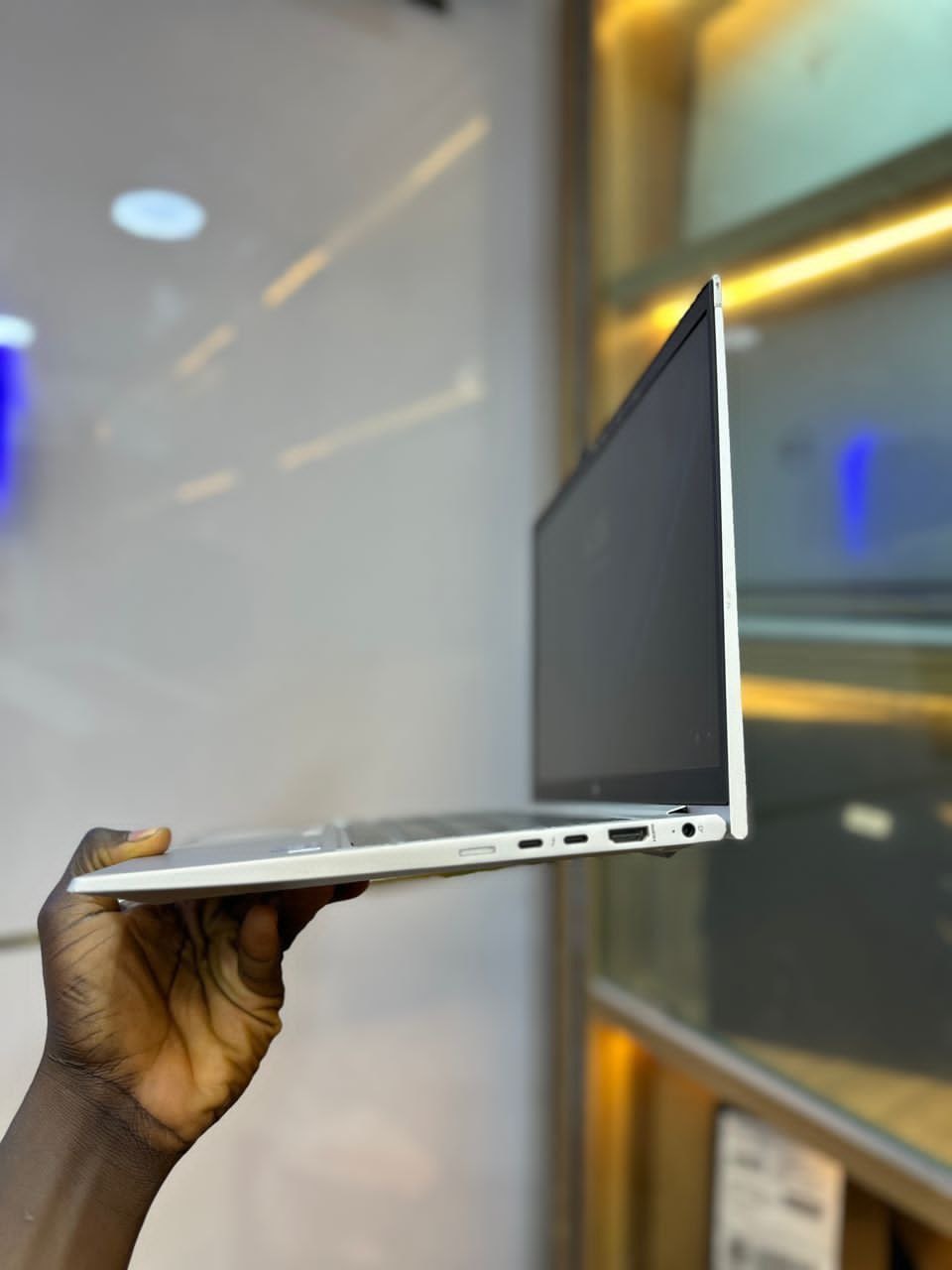 HP Elitebook 840 G8 — photo 3