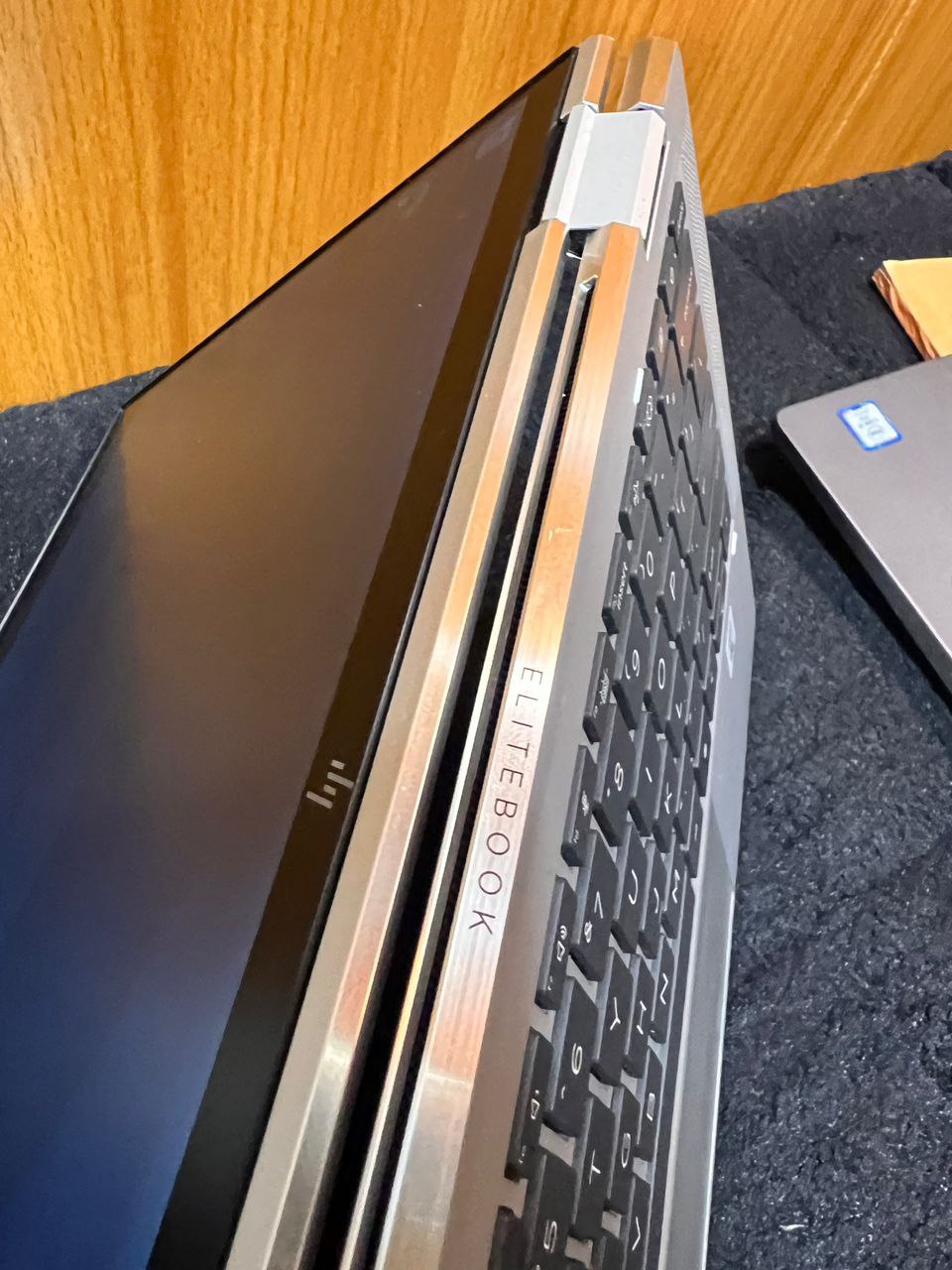 HP Elitebook 1030 G7 X360 — photo 2