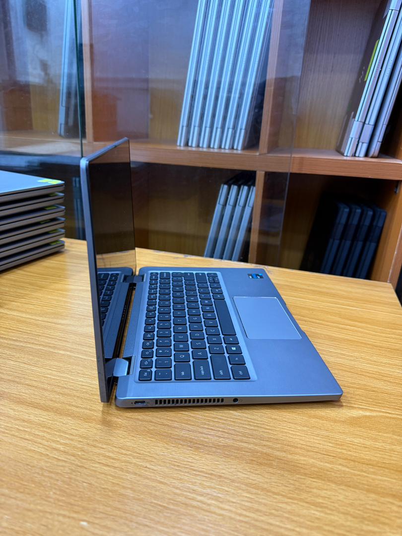Dell latitude 7320 2in1 Silver — photo 4