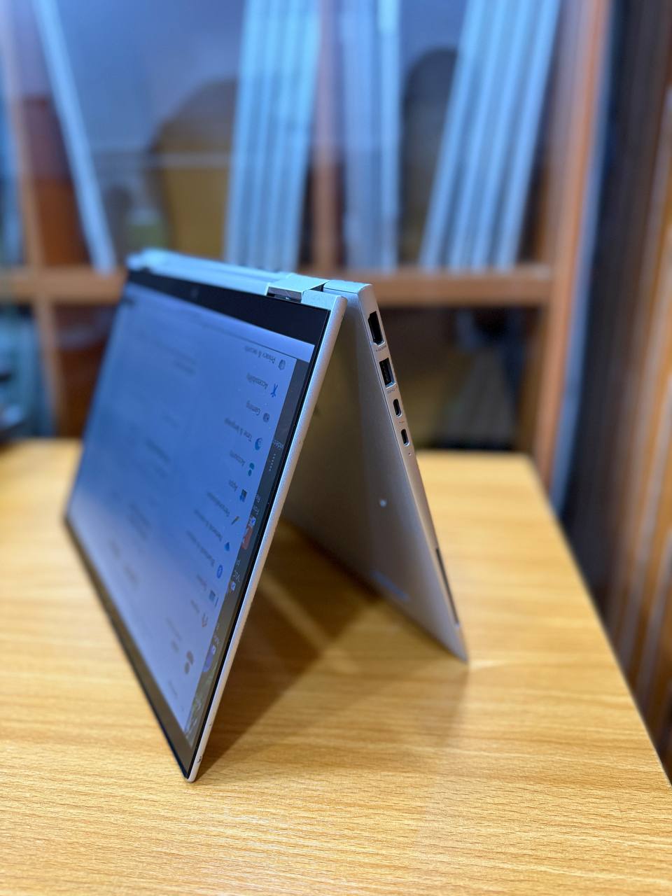 HP Elitebook 1040 G10 X360 — photo 5