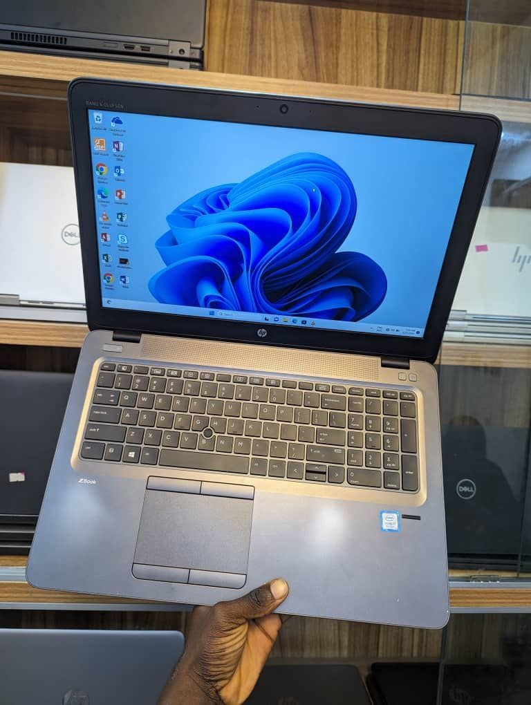 HP Zbook 15U g4 Touchscreen — photo 1