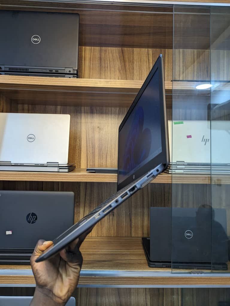 HP Zbook 15U g4 Touchscreen — photo 3