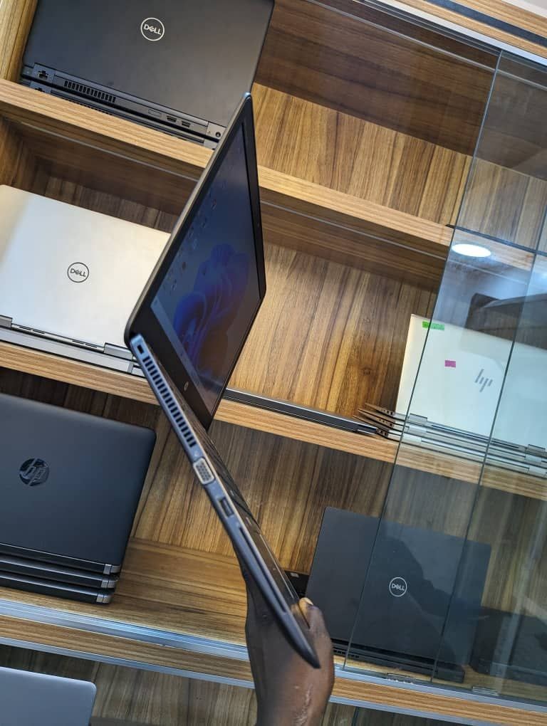 HP Zbook 15U g4 Touchscreen — photo 4