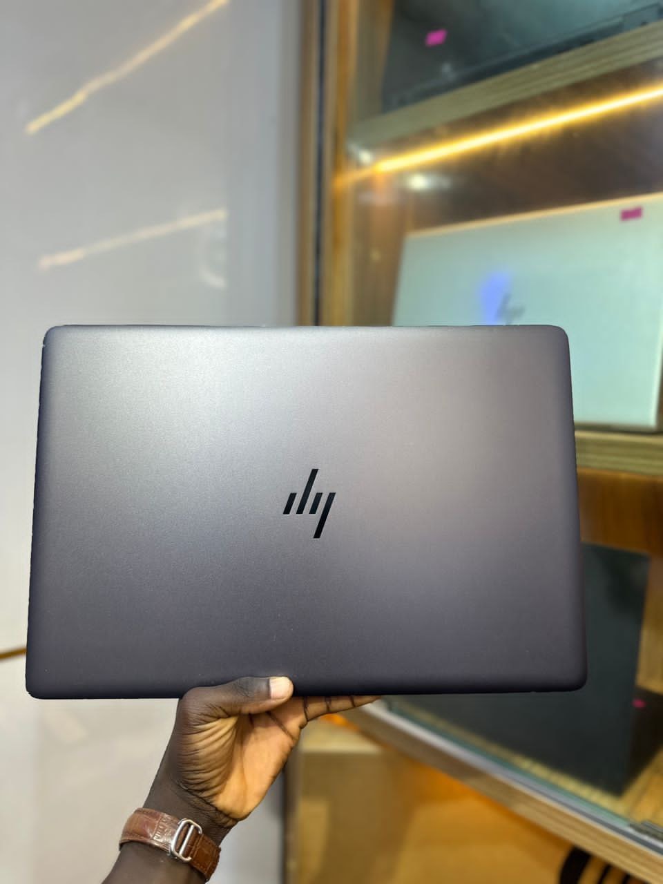 HP Zbook Studio 15 G4 — photo 2