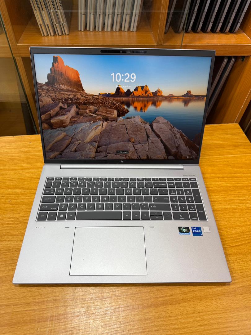 HP Zbook Firefly 16 G9 — photo 1