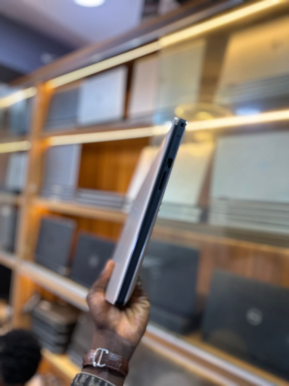 Dell XPS 7590 Touchscreen — photo 4
