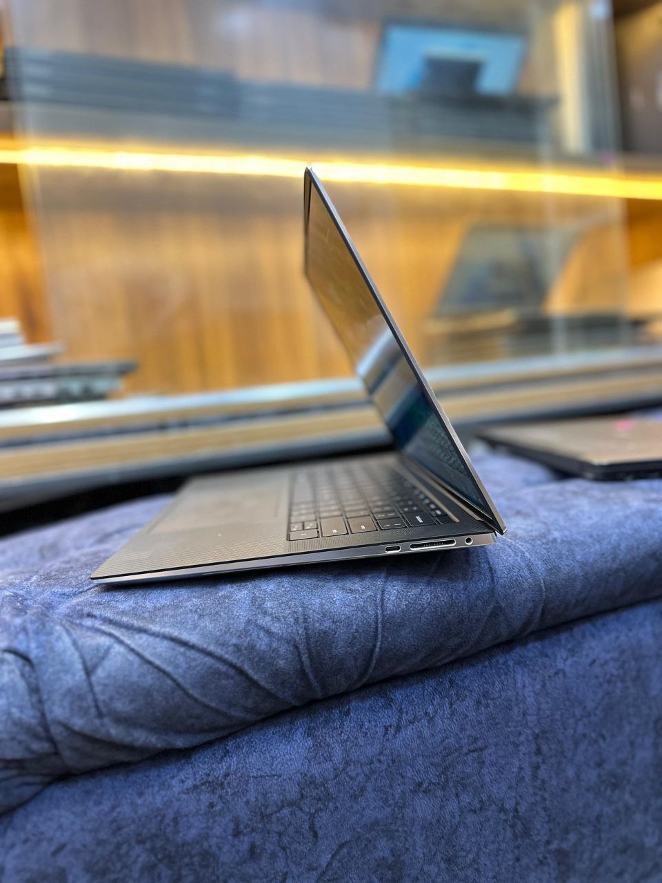 Dell XPS 15 9500 Touchscreen — photo 4