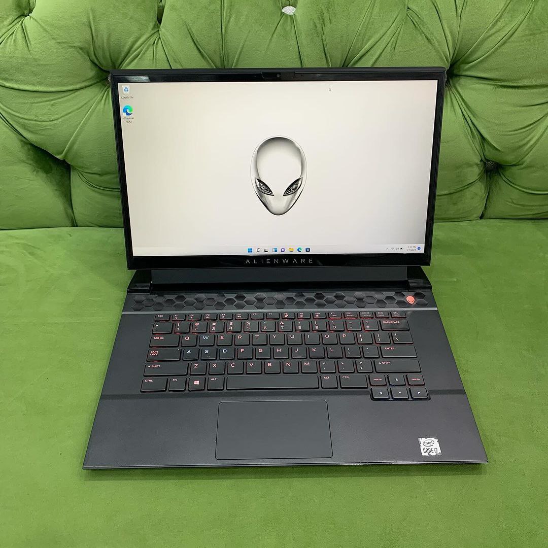 Dell Alienware M15 R4 — photo 1