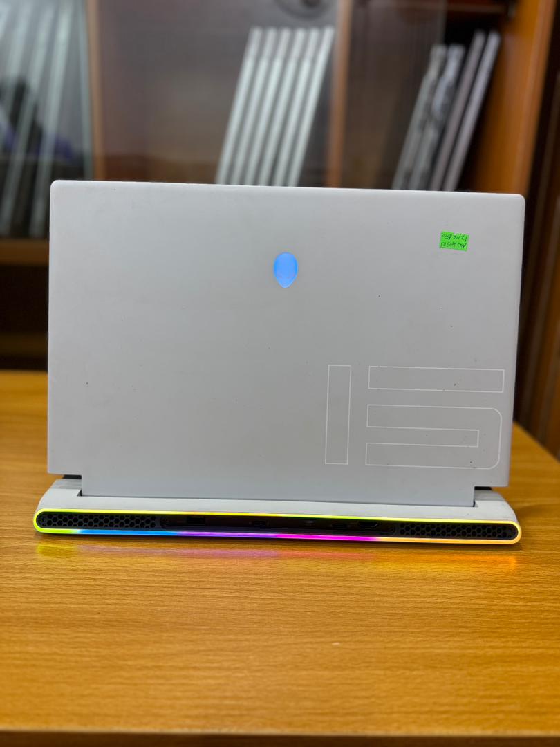 Dell Alienware X15 R1 — photo 3
