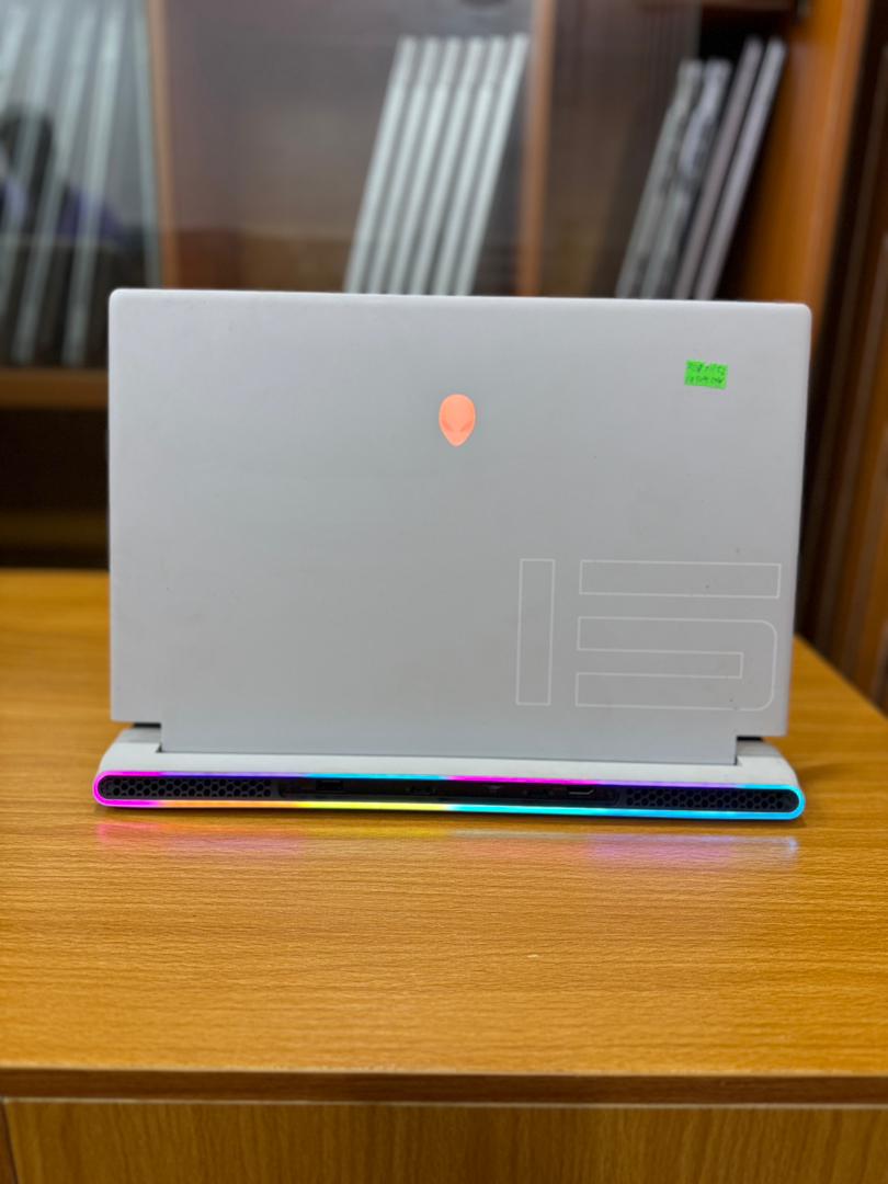 Dell Alienware X15 R1 — photo 5